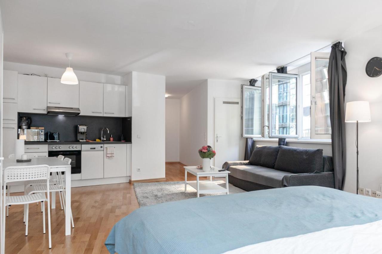 Gasometer Apartment - Designer Building With Amazing View Wina Bagian luar foto